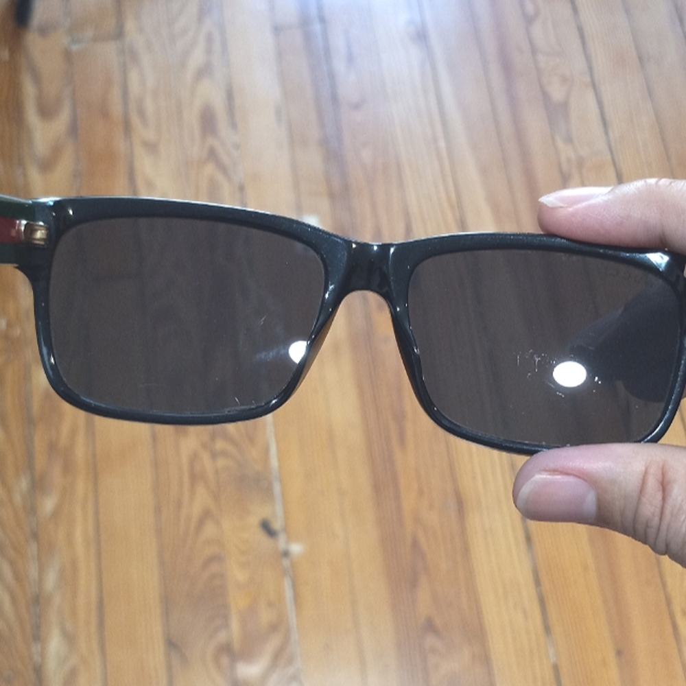 Gucci sunglasses bought on Poshmark and now being sold on Poshmark - Picture 10 of 11